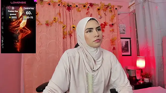 Snapshot of DarshaKhemu chatting on 12.20.24 DarshaKhemu online show from 12.20.24