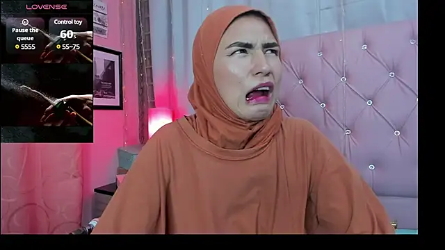 Snapshot of DarshaKhemu chatting on 02.06.25 DarshaKhemu online show from 02.06.25