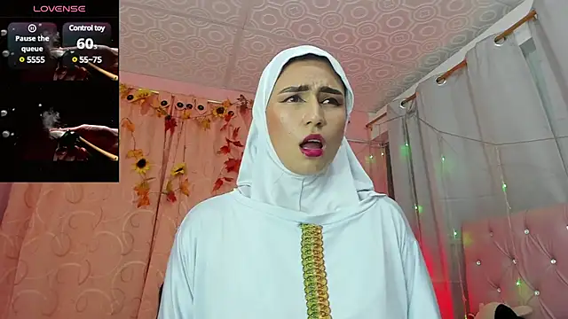 Snapshot of DarshaKhemu chatting on 02.07.25 DarshaKhemu online show from 02.07.25