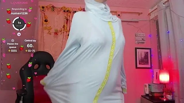 Snapshot of DarshaKhemu chatting on 03.06.25 DarshaKhemu online show from 03.06.25