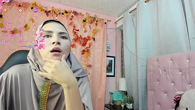 Snapshot of DarshaKhemu chatting on 09.26.25 DarshaKhemu online show from 09.26.25