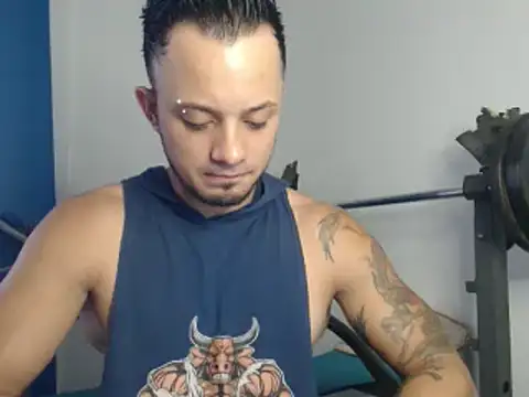 Snapshot of JacobJamess chatting on 12.28.24 JacobJamess online show from 12.28.24