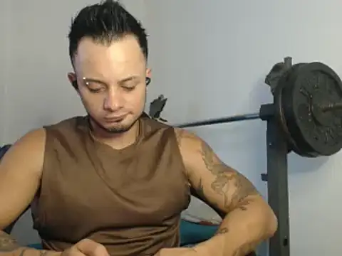 Snapshot of JacobJamess chatting on 12.28.24 JacobJamess online show from 12.28.24