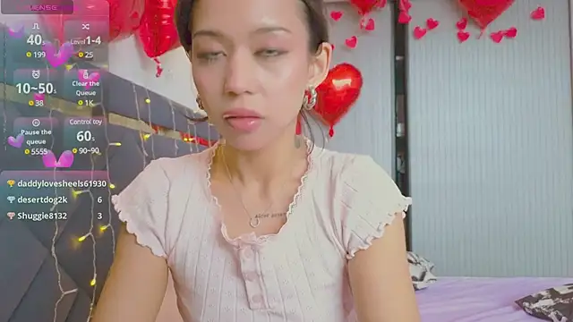 Snapshot of Mia_Tin chatting on 02.13.25 Mia Tin online show from 02.13.25