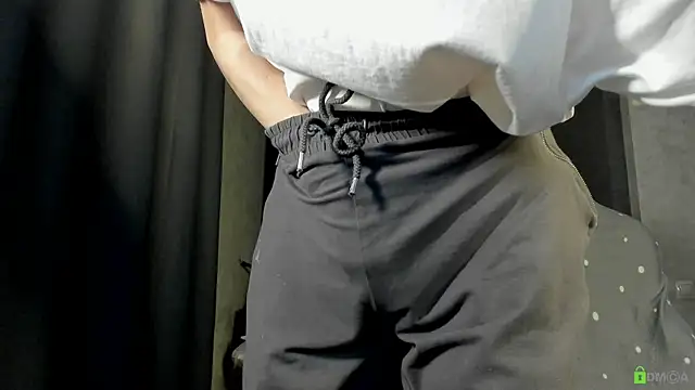 Snapshot of Courtney_Luv chatting on 10.14.25 Courtney Luv online show from 10.14.25