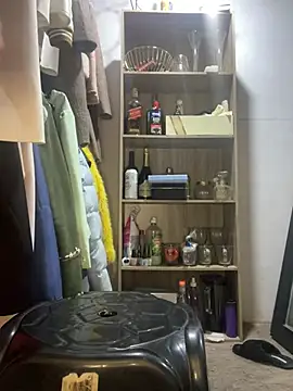 Snapshot of DulceMya6 chatting on 12.20.24 DulceMya6 online show from 12.20.24