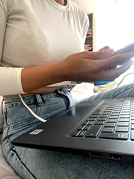 Snapshot of DulceMya6 chatting on 09.19.25 DulceMya6 online show from 09.19.25