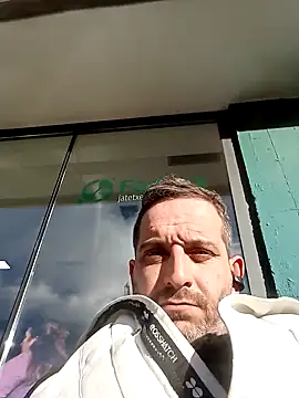 Snapshot of maxbigol chatting on 12.15.24 maxbigol online show from 12.15.24