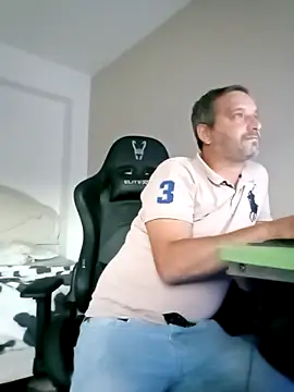 Snapshot of maxbigol chatting on 09.13.25 maxbigol online show from 09.13.25