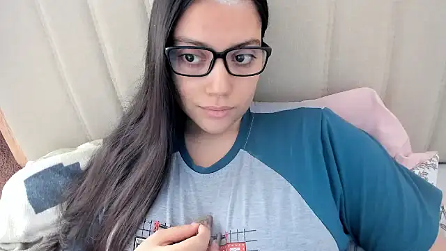 roniewester online show from 10.14.25