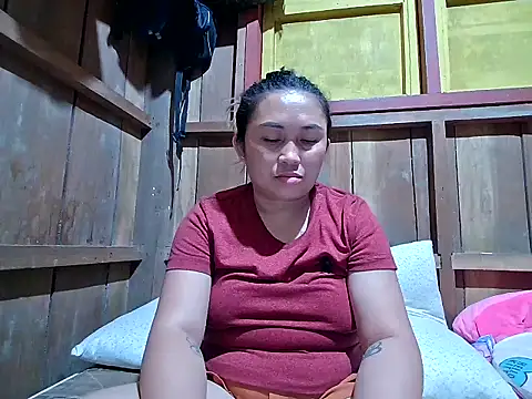 Snapshot of LalaiAsian chatting on 10.18.25 LalaiAsian online show from 10.18.25