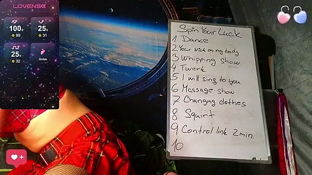Snapshot of KittyMia chatting on 10.03.25 KittyMia online show from 10.03.25