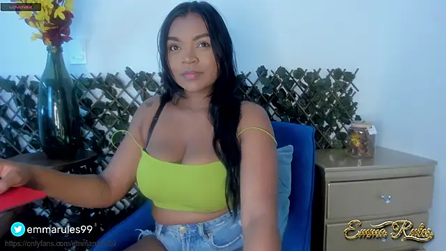 Snapshot of emma_rules99 chatting on 03.10.25 emma rules99 online show from 03.10.25