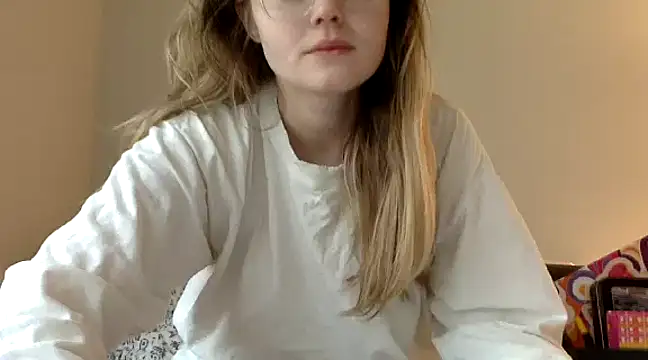 Snapshot of collegeslay chatting on 12.26.24 collegeslay online show from 12.26.24