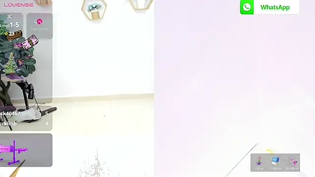 Snapshot of naty_girl_ chatting on 01.24.25 naty girl online show from 01.24.25