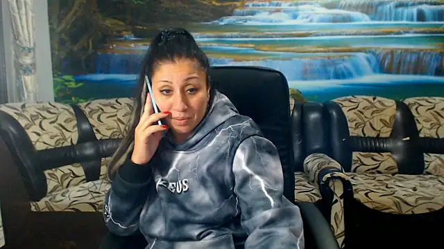 Snapshot of MoistMady chatting on 10.10.25 MoistMady online show from 10.10.25