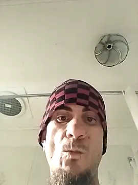 Snapshot of robvegas274 chatting on 10.11.25 robvegas274 online show from 10.11.25