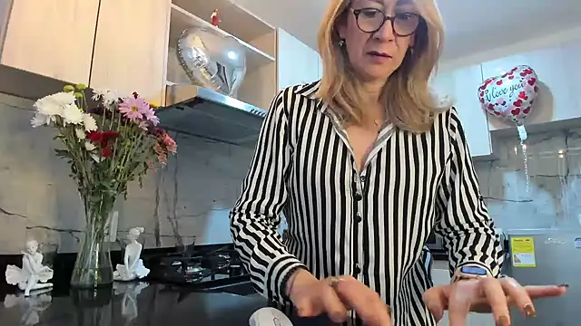 ashleymilf 1 online show from 02.20.25