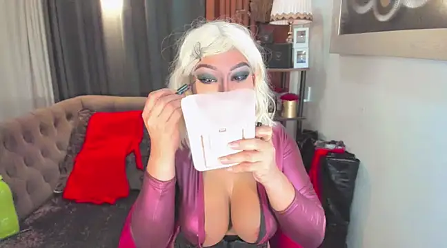 Snapshot of AsianHotieTS chatting on 03.04.25 AsianHotieTS online show from 03.04.25