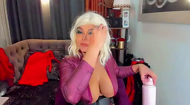 Snapshot of AsianHotieTS chatting on 03.06.25 AsianHotieTS online show from 03.06.25