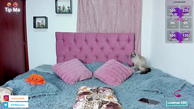 Snapshot of sharon_hill chatting on 10.03.25 sharon hill online show from 10.03.25