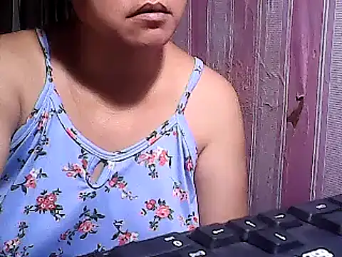 sweetsosie18 online show from 03.14.25