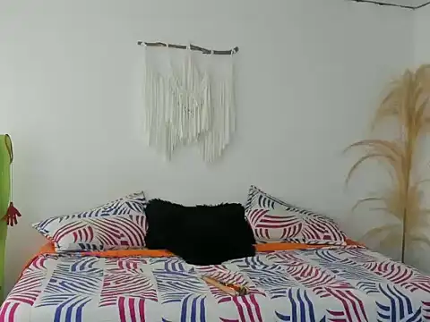 Snapshot of bonny_choke chatting on 09.15.25 bonny choke online show from 09.15.25