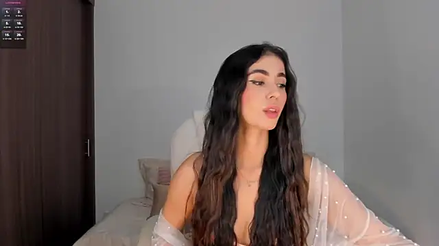 Snapshot of RebeccaBaxter chatting on 01.31.25 RebeccaBaxter online show from 01.31.25