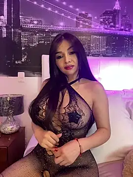 Snapshot of KateLatorre chatting on 01.15.25 KateLatorre online show from 01.15.25