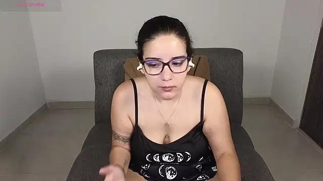 blue  moon  online show from 10.03.25