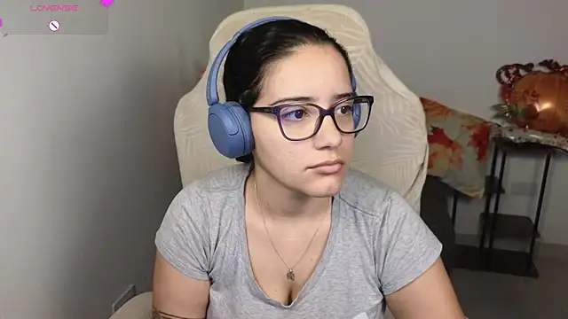 blue  moon  online show from 11.29.25