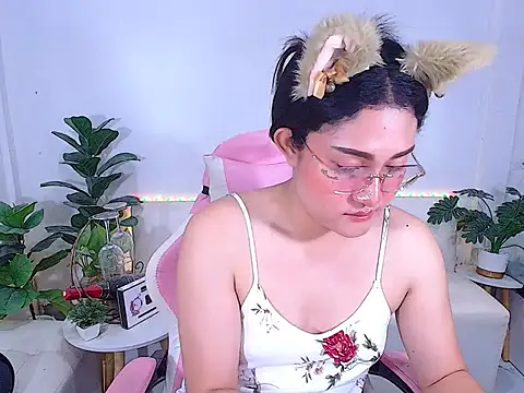 Snapshot of plysaithailand chatting on 09.22.25 plysaithailand online show from 09.22.25