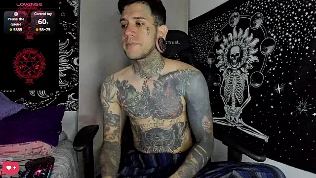 Snapshot of josh__ackerman chatting on 01.13.25 josh ackerman online show from 01.13.25