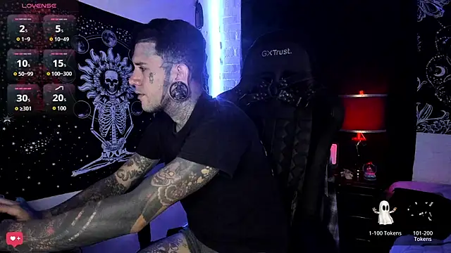 Snapshot of josh__ackerman chatting on 02.25.25 josh ackerman online show from 02.25.25