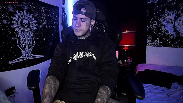 Snapshot of josh__ackerman chatting on 02.28.25 josh ackerman online show from 02.28.25