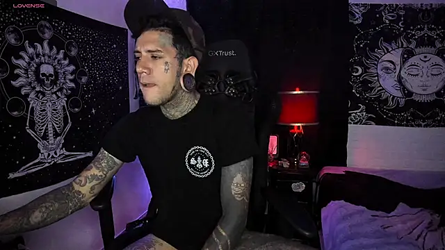 Snapshot of josh__ackerman chatting on 03.16.25 josh ackerman online show from 03.16.25