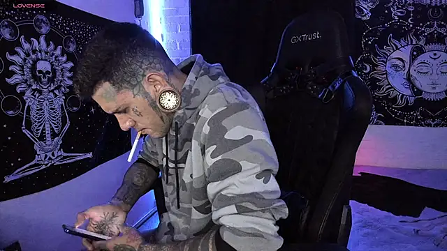 Snapshot of josh__ackerman chatting on 03.19.25 josh ackerman online show from 03.19.25