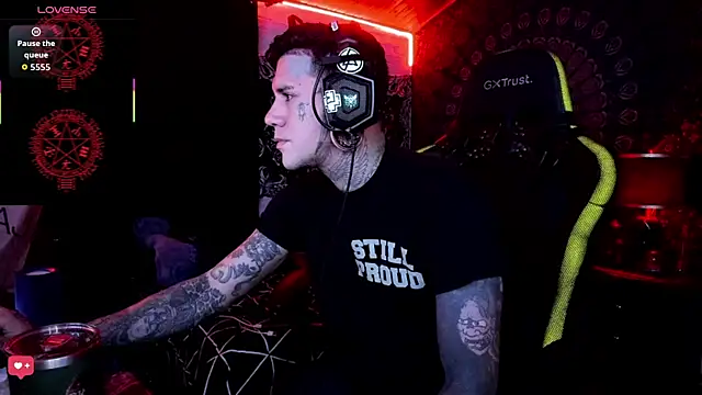 Snapshot of josh__ackerman chatting on 09.18.25 josh ackerman online show from 09.18.25