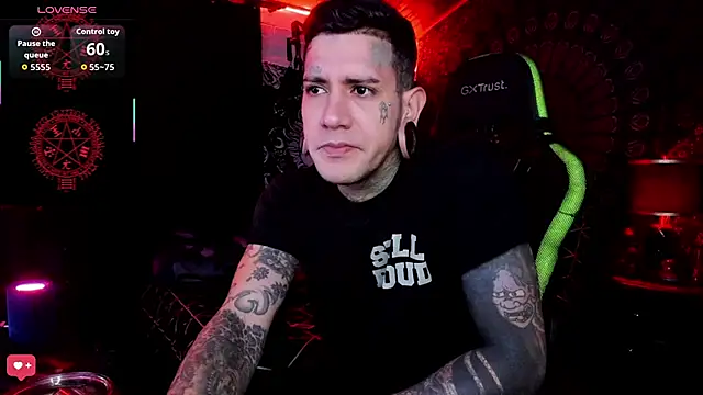 Snapshot of josh__ackerman chatting on 09.18.25 josh ackerman online show from 09.18.25