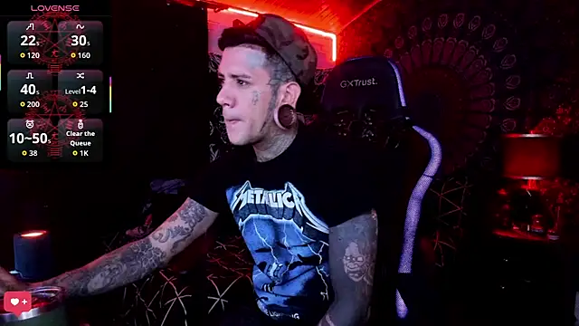 Snapshot of josh__ackerman chatting on 09.19.25 josh ackerman online show from 09.19.25