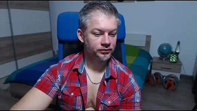 RobbyShawz online show from 10.10.25