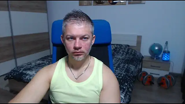 RobbyShawz online show from 10.31.25