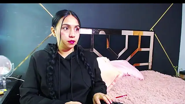 Snapshot of Lorena__ chatting on 02.19.25 Lorena   online show from 02.19.25