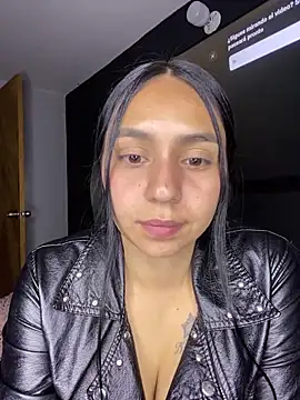Snapshot of Lorena__ chatting on 10.25.25 Lorena   online show from 10.25.25