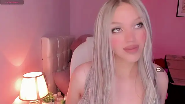Snapshot of EvaEvangeline chatting on 01.07.25 EvaEvangeline online show from 01.07.25