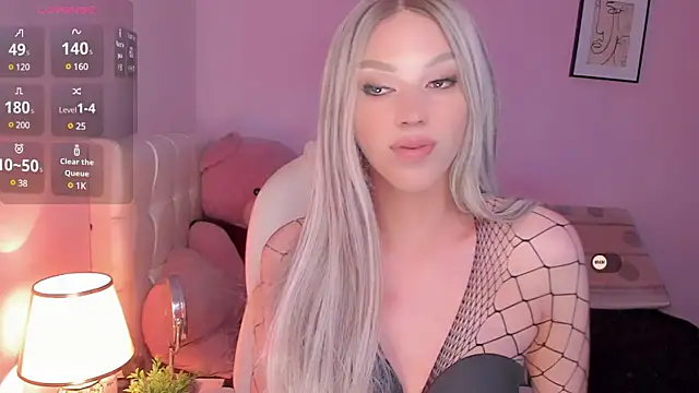 Snapshot of EvaEvangeline chatting on 03.04.25 EvaEvangeline online show from 03.04.25