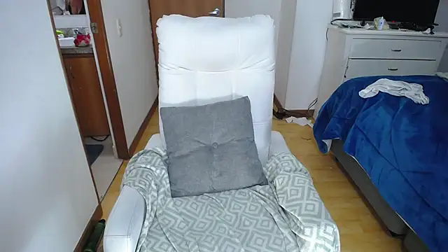 mondirty70 online show from 12.15.24