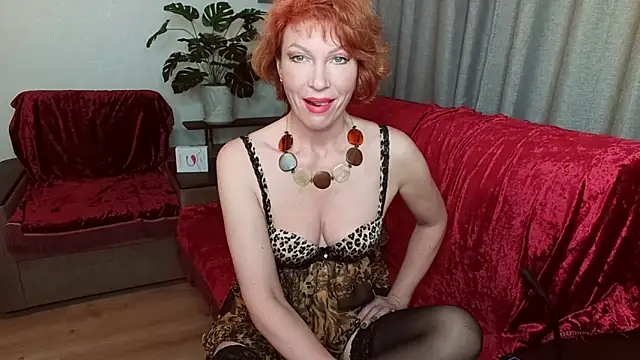 Snapshot of SelestaMagic chatting on 02.26.25 SelestaMagic online show from 02.26.25