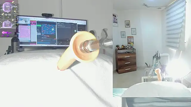 sofi velez online show from 11.10.25