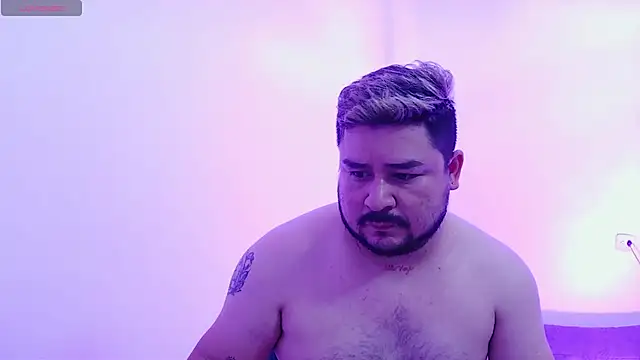 Snapshot of oso_dirty_ chatting on 09.19.25 oso dirty  online show from 09.19.25